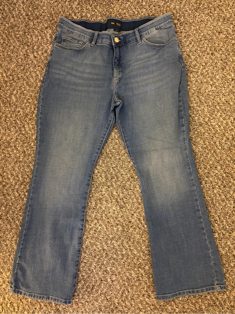 Lee Women’s Boot Cut Jeans in Light Blue Wash